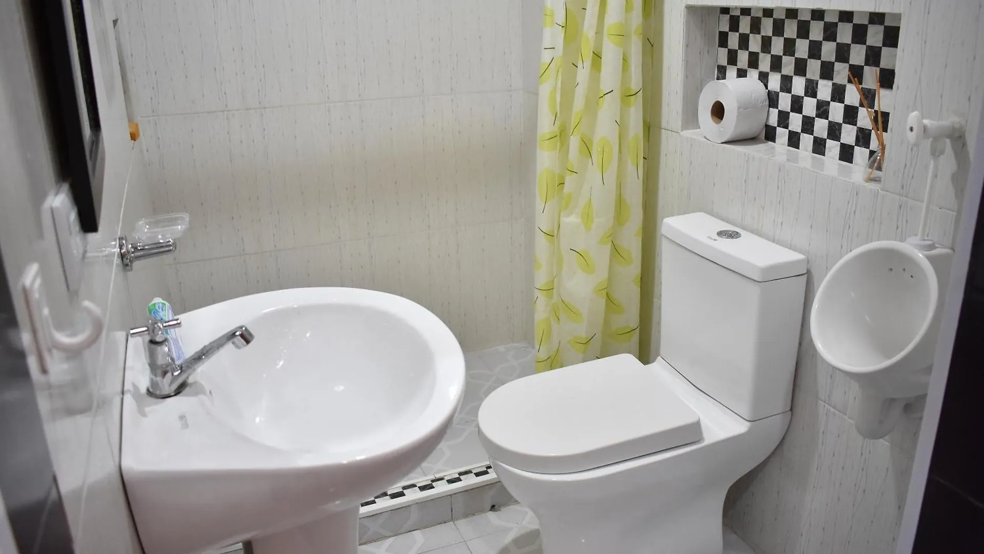 apartamento con parqueadero Cali 0*,